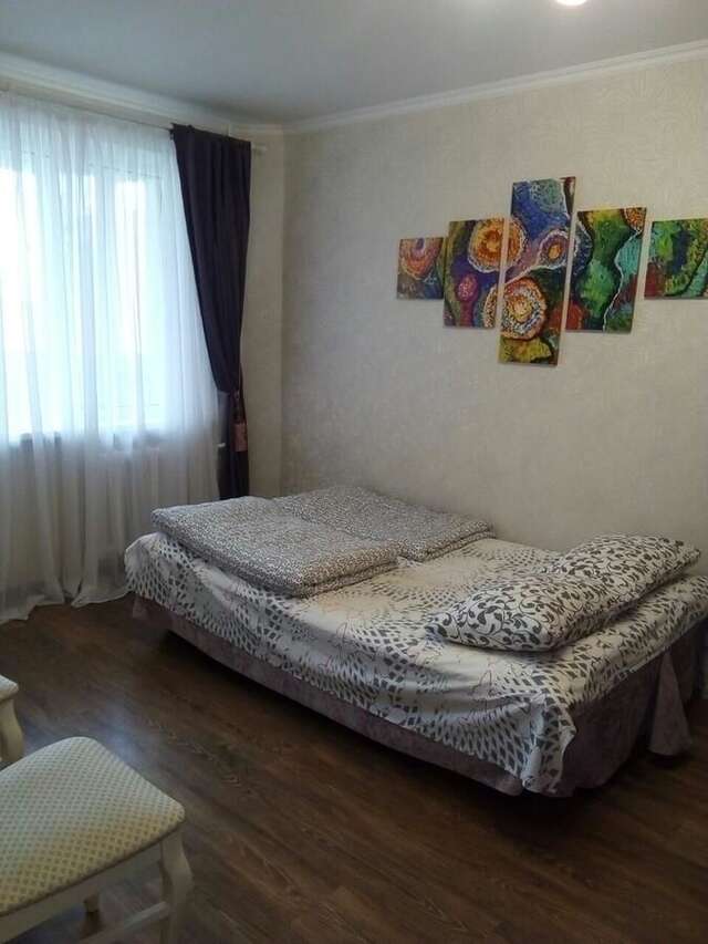 Апартаменты Apartment near metro Malinovka Минск-4